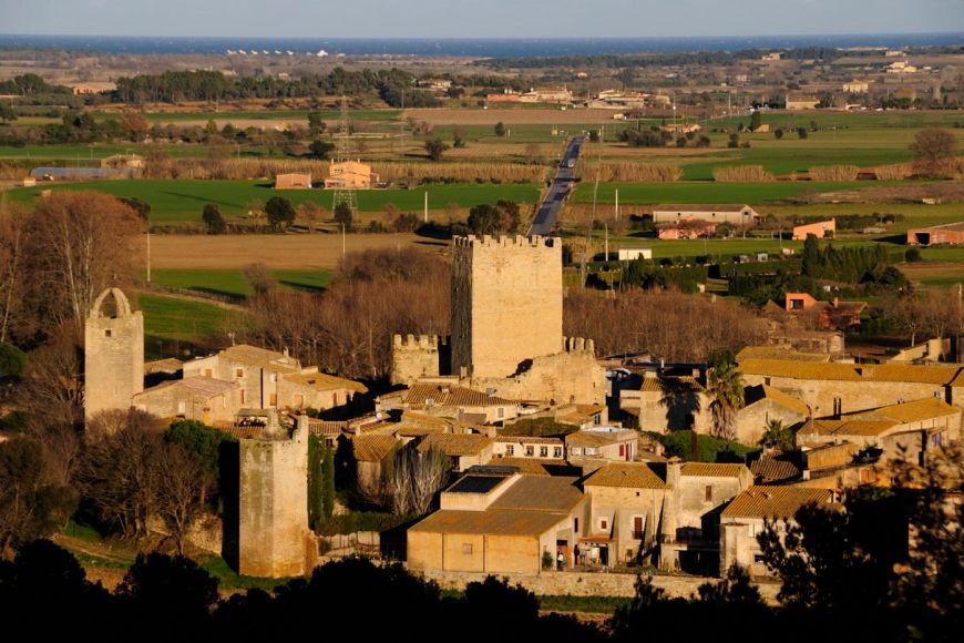 Peratallada, Poble amb Encant