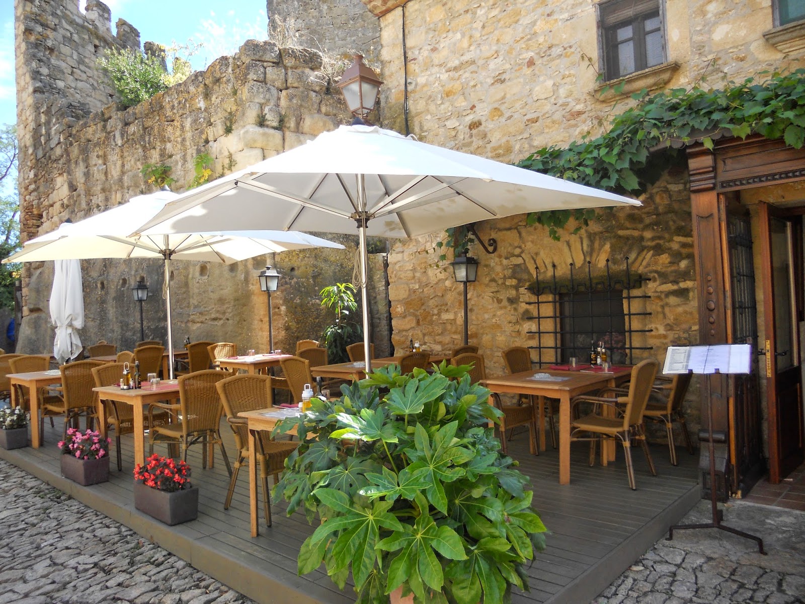 Terrassa Restaurant Can Nau