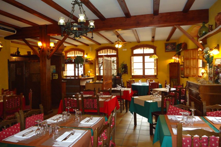 Interior Restaurant La Roca